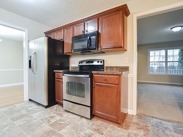 3414 Bradfield Dr — Photo 11