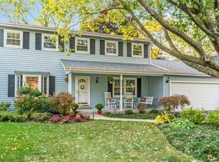 2024 Glencoe St, Wheaton, IL 60187