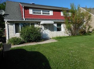 90 Washington Ave, Iselin, NJ 08830