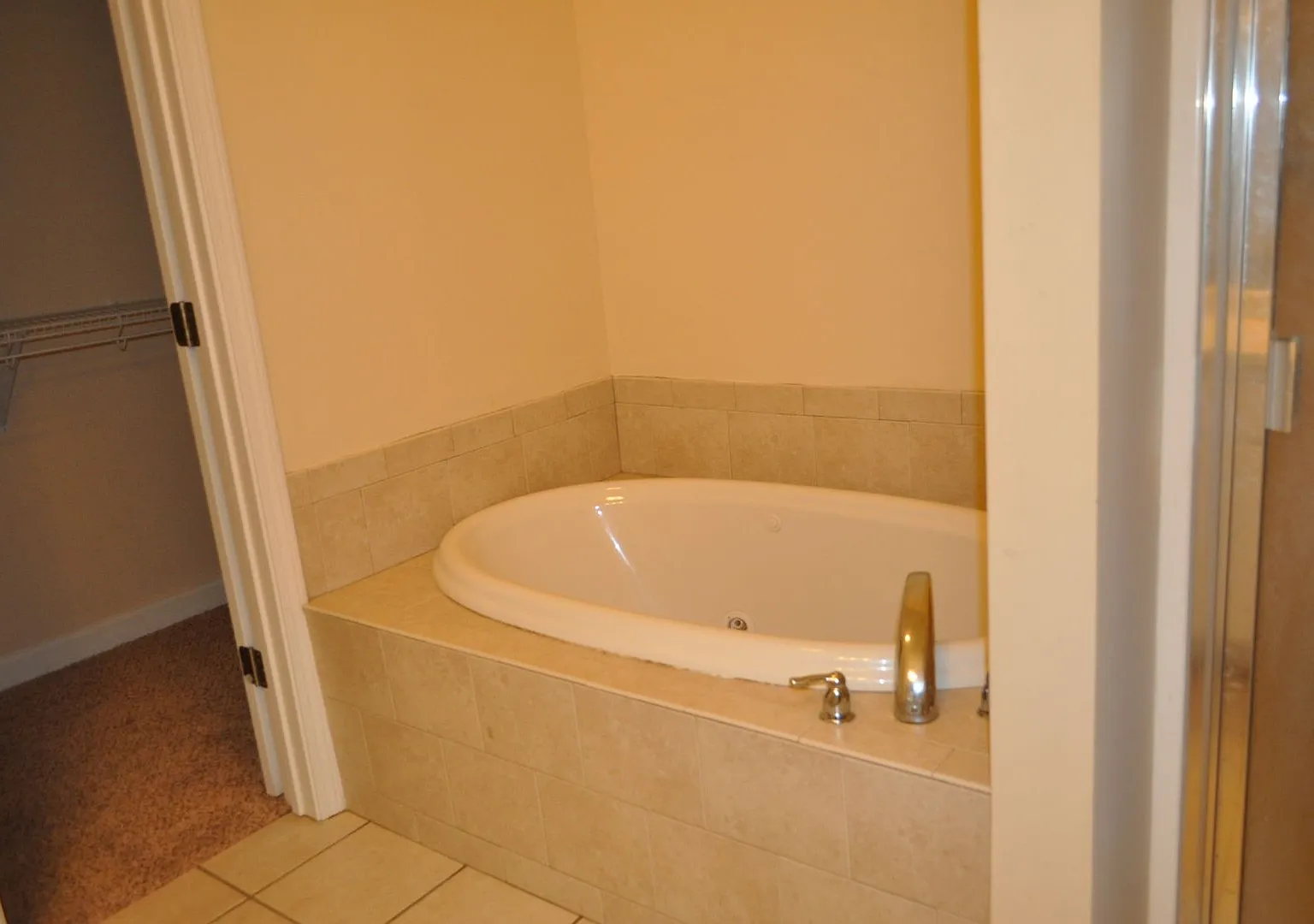 Available August 3rd 2 Bedroom Duplex at The Hammocks! — Photo 4