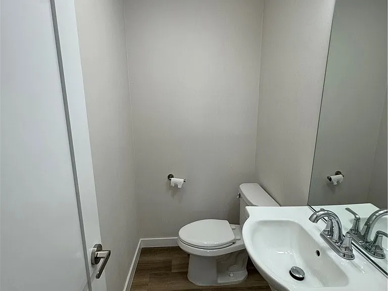 2118 Manhattan Beach Blvd #C — Photo 10