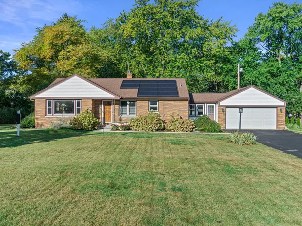 425 North Beaumont AVENUE, Brookfield, WI 53005