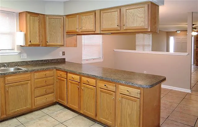 1305 Seminole Ave — Photo 9
