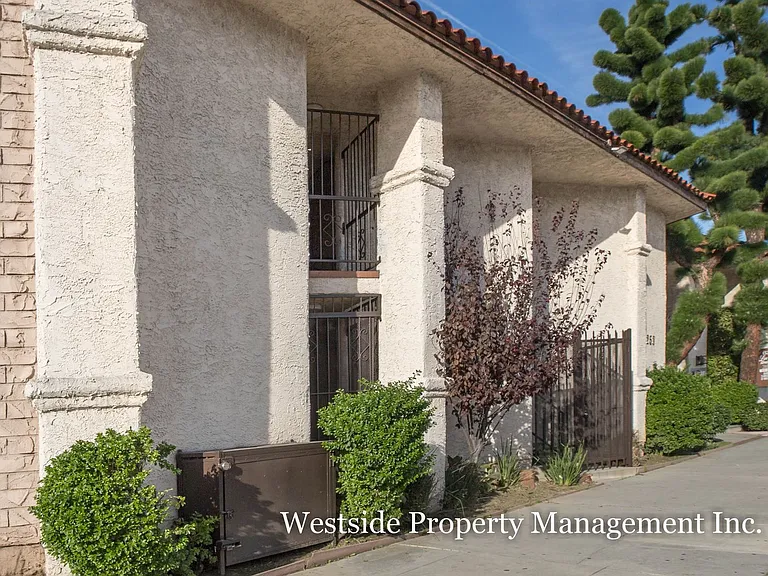 6253 Lankershim Blvd. — Photo 2