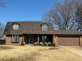 21 Teakwood Dr, Belleville, IL