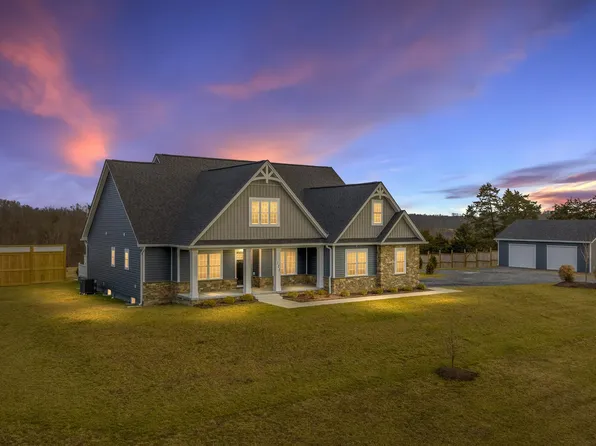 121 Gruver Grade Dr, Middletown, VA 22645