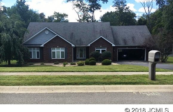 1st image of 375 Persimmon Dr