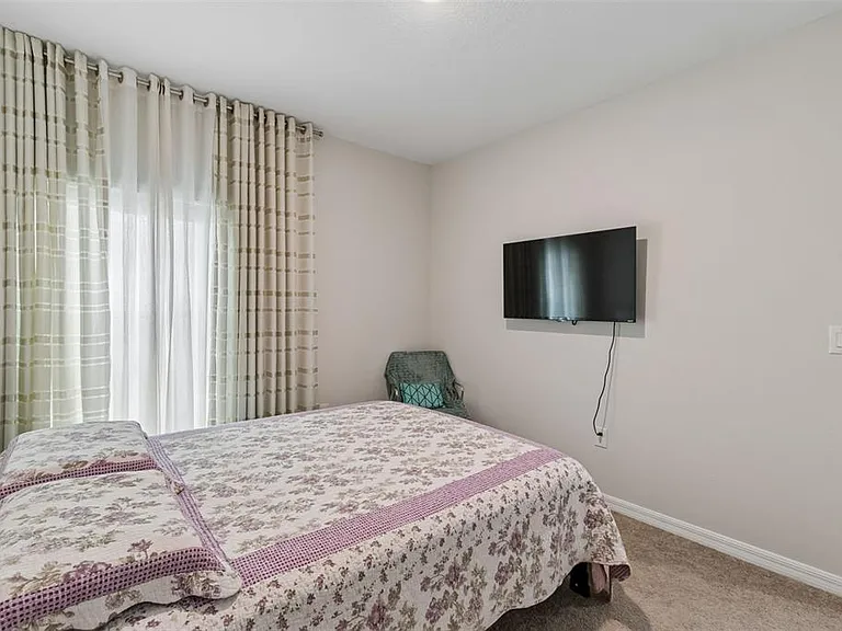 4023 Gardenia Ave — Photo 25
