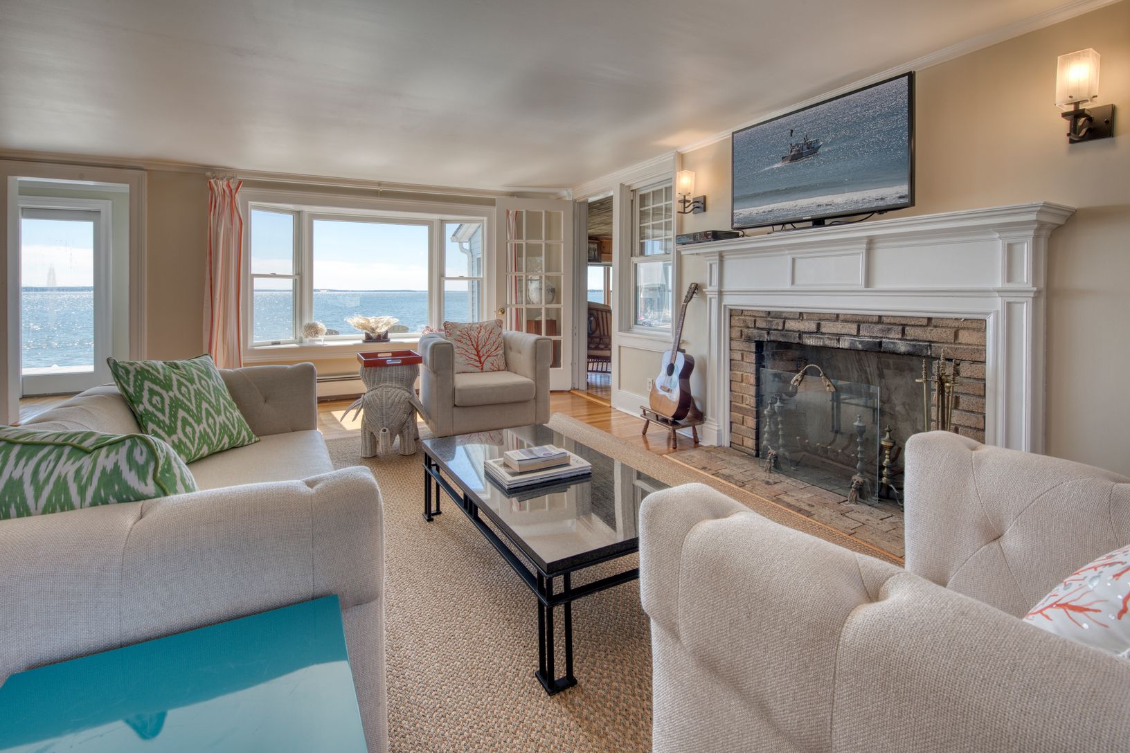   West wing Living Room