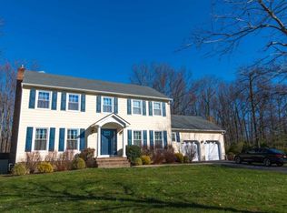 39 Blades Run, Shrewsbury, NJ 07702