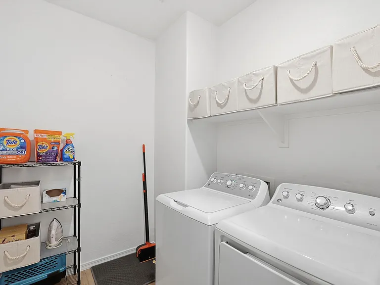11253 E Ulysses Ave — Photo 11