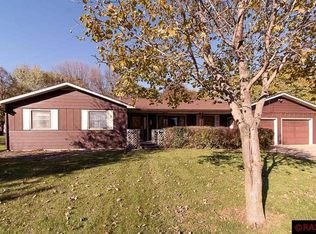 108 Viking Dr, Mankato, MN 56001