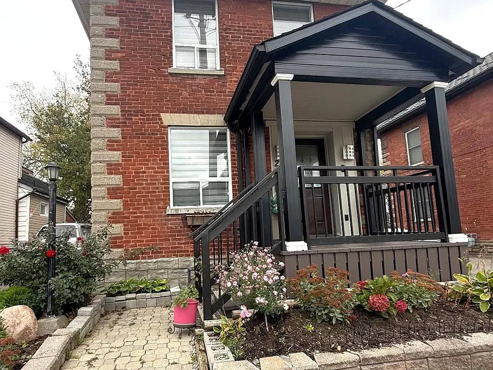 226 Albert St
