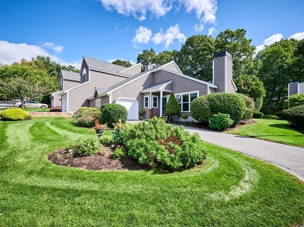 99 Bishops Forest Dr, Waltham, MA 02452