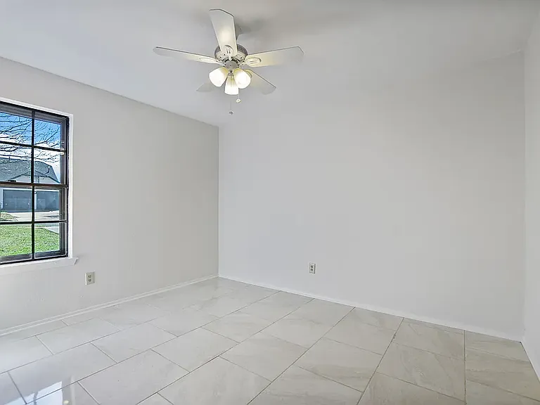 1300 Monica St — Photo 7