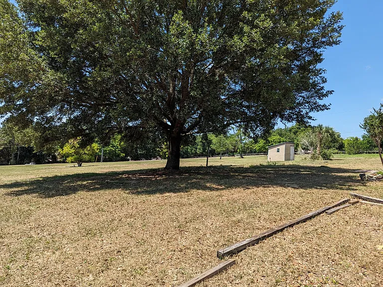 20333 Sugarloaf Mountain Rd — Photo 29