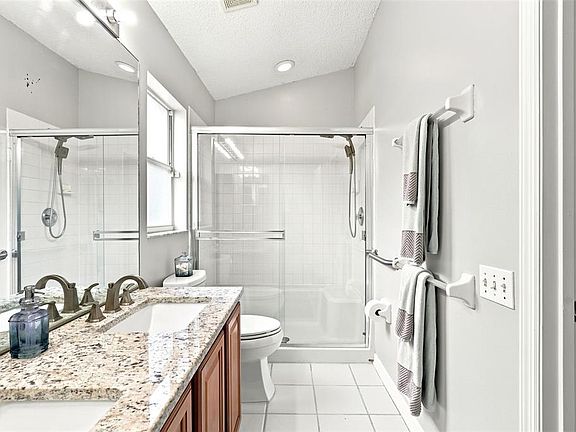 4th image of 10718 CHERRY OAK CIRCLE