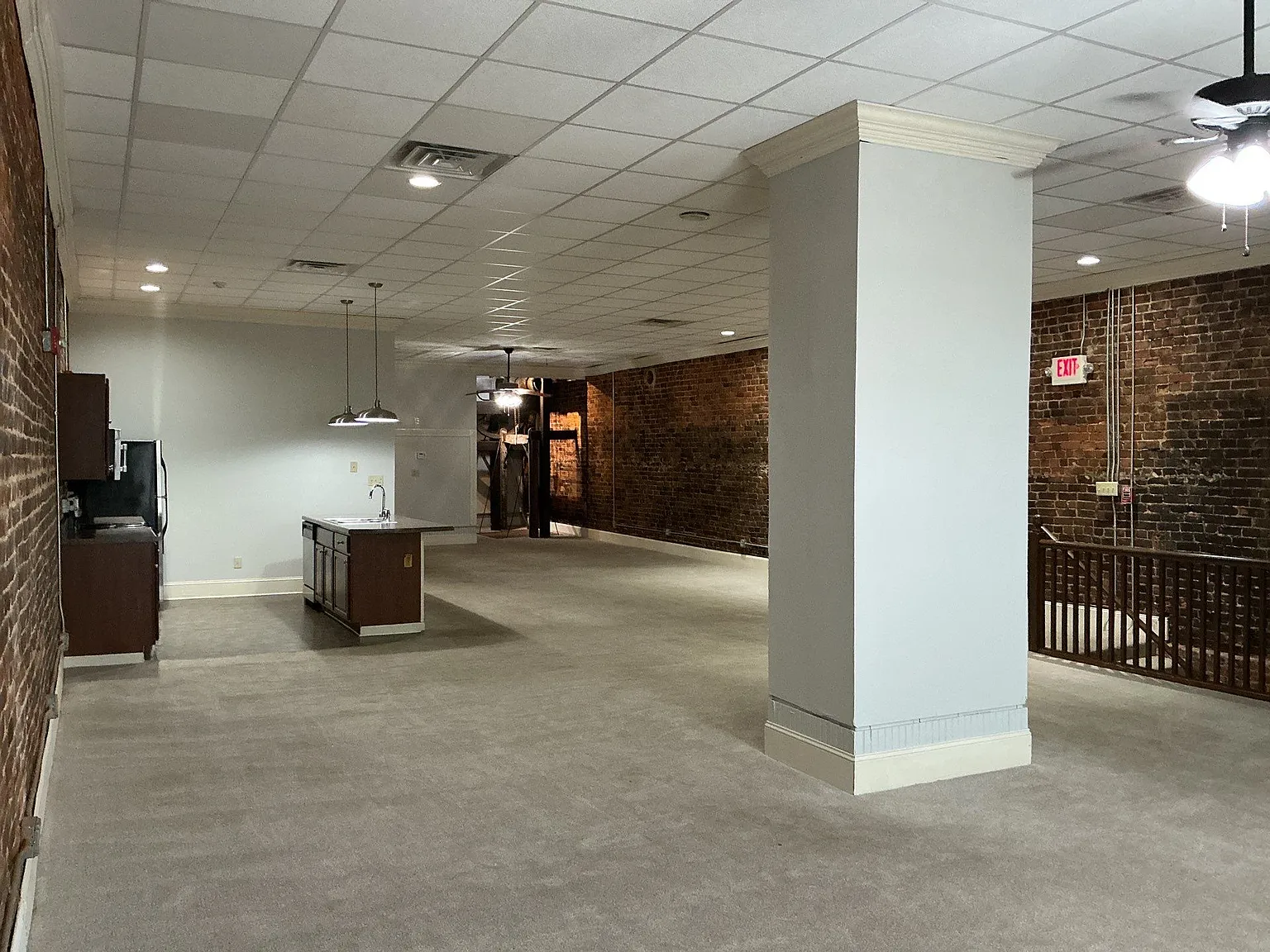 2 bed, 1000 sqft, $1,375 — Photo 4