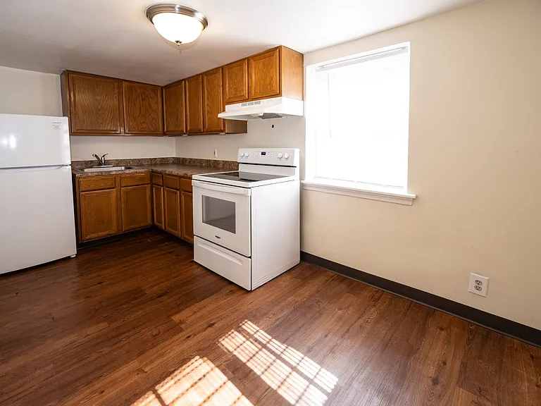 3901 Roosevelt Blvd — Photo 10
