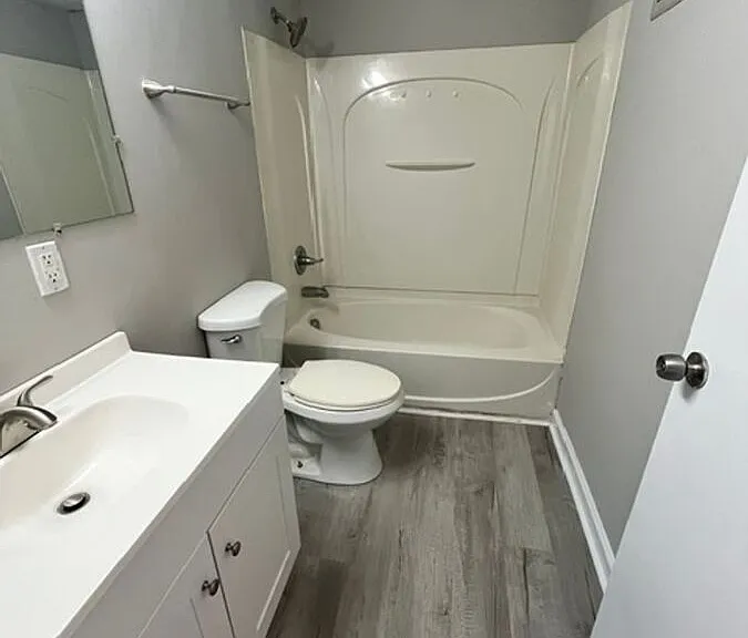 2066 Fairmont Ct #11 — Photo 6