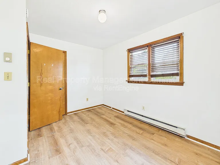 530 Highland Ave — Photo 11