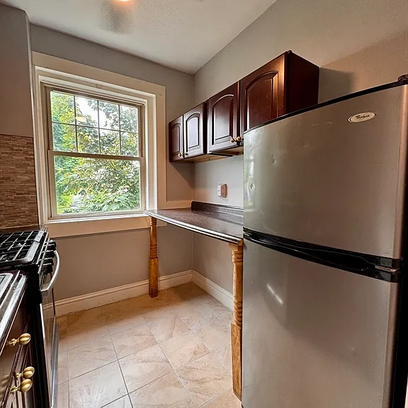 20 Chestnut St #103 — Photo 5