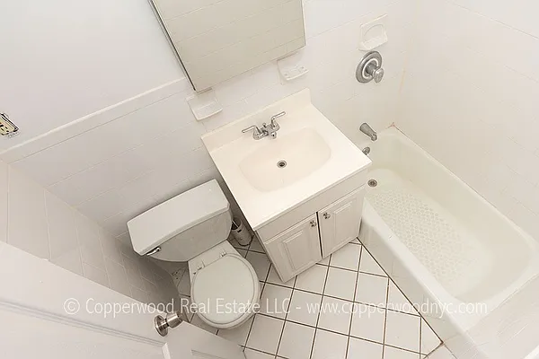 Rented by Copperwood Real Estate | media 10