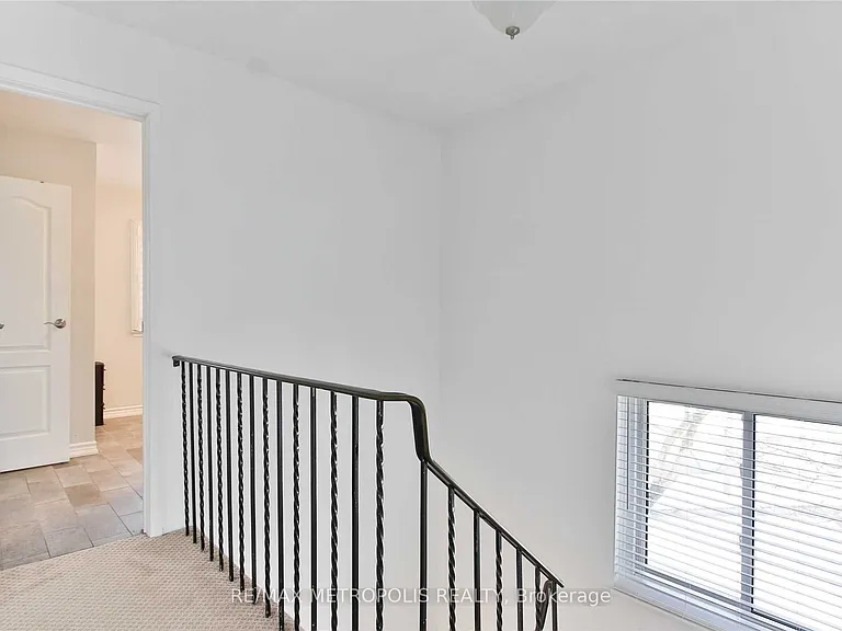 17 Clover Ridge Dr W #1 — Photo 13