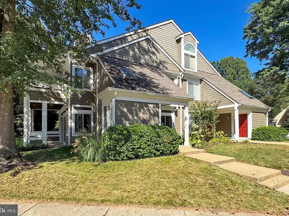 12253 Fort Buffalo Cir #481, Fairfax, VA 22033