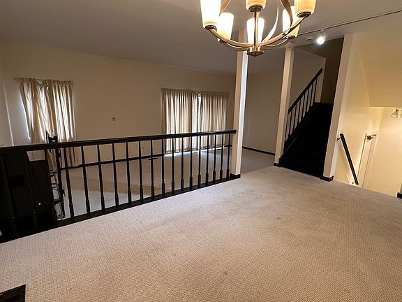 4th image of 1016 Sussex Ln