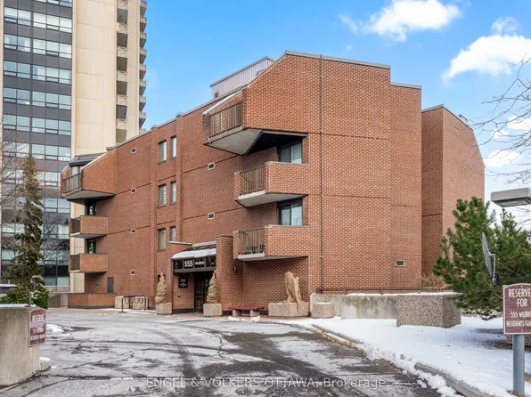 555 Wilbrod St #103, Ottawa, ON K1N 5R4