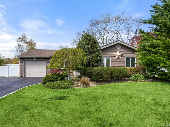 21 Elkin Drive, Middle Island, NY 11953