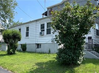 458 Jackson Ave, Stratford, CT 06615