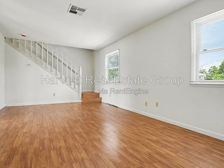 1319 Pearl St #3 — Photo 5