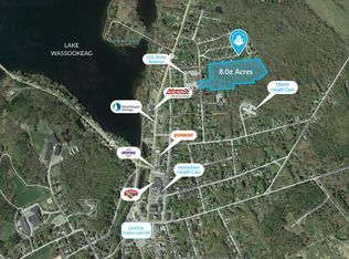 33 Prospect St, Dexter, ME 04930