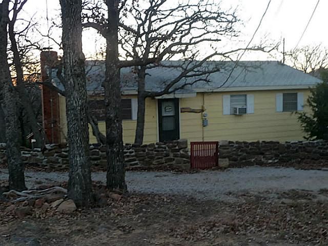 1st image of 733 N Shore Dr