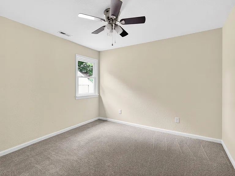 5902 Marshall Ave — Photo 10