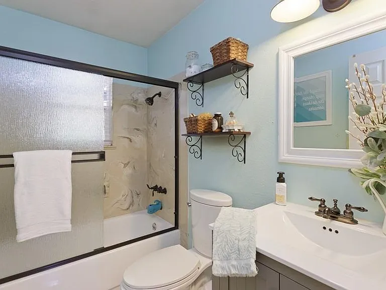 8247 Seeno Ave — Photo 3