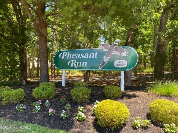 72 Pine Oak Boulevard, Barnegat, NJ 08005