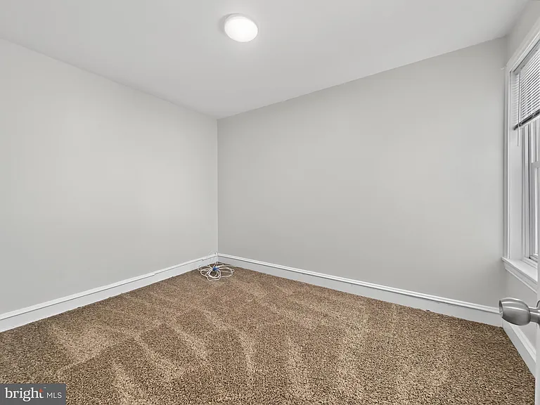 2023 N Gratz St — Photo 15