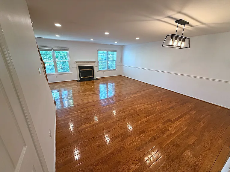 148 Barnsfield Ct #240 — Photo 5
