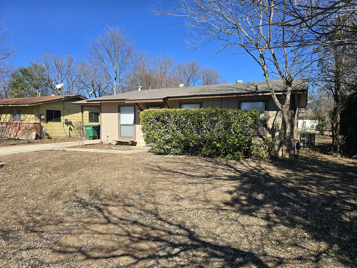 Building Photo - 7023 Greenberry Dr