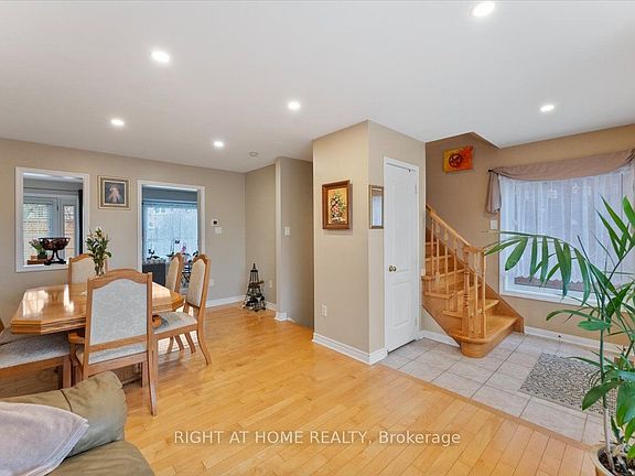 3rd image of 2356 Proudfoot Trl