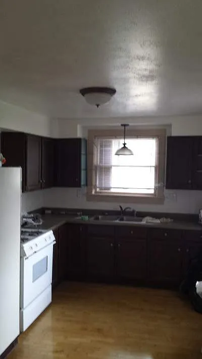 2 bed, 1029 sqft, $995 — Photo 2