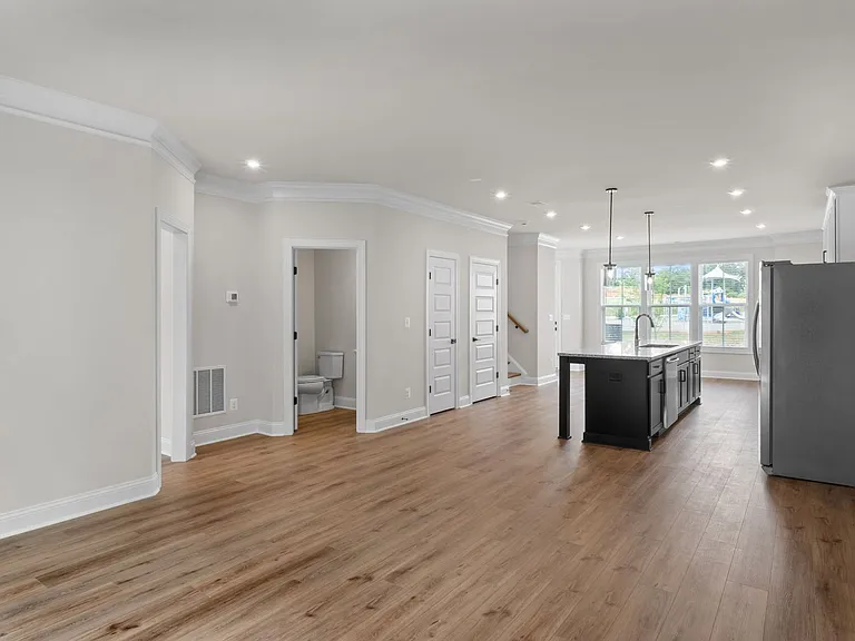 2234 Leeham St — Photo 11