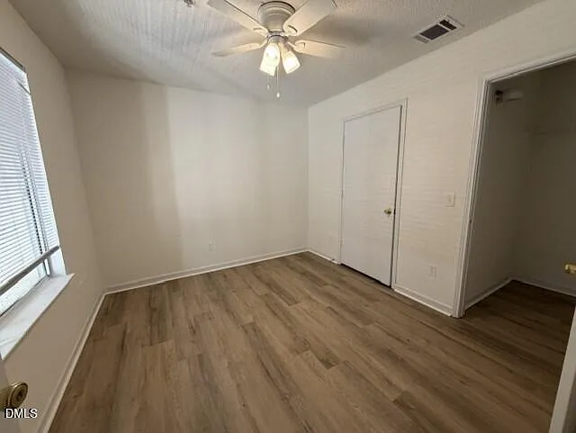 4 bed, 4.0 bath, 1224 sqft, $2,200 — Photo 4