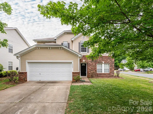 6602 Latherton Ln, Charlotte, NC 28278