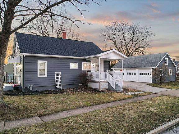 3rd image of 716 Brighton Rd