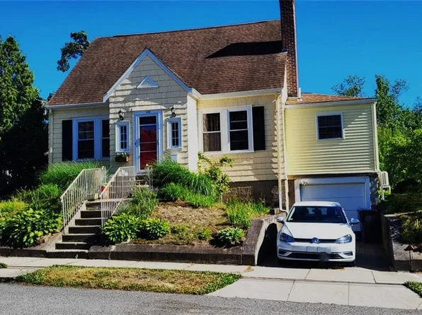 146 Lexington Ave, Cranston, RI 02910