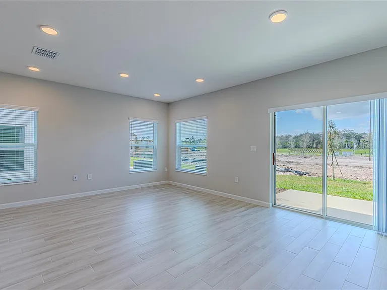 5060 Rain Shadow Dr — Photo 16